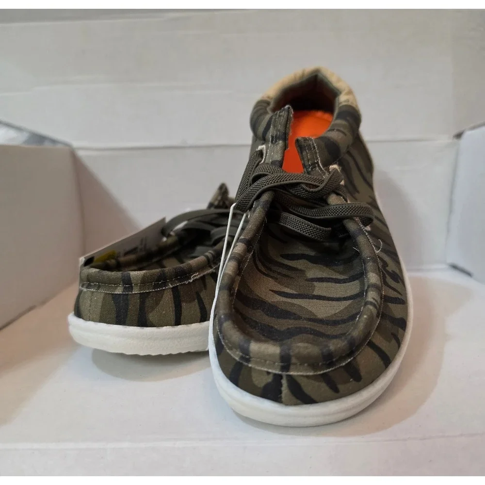 US Sports Youth Boys Camo Slip On Loafer Shoes Size 7 Kids NWT Tiger Stripe Camo